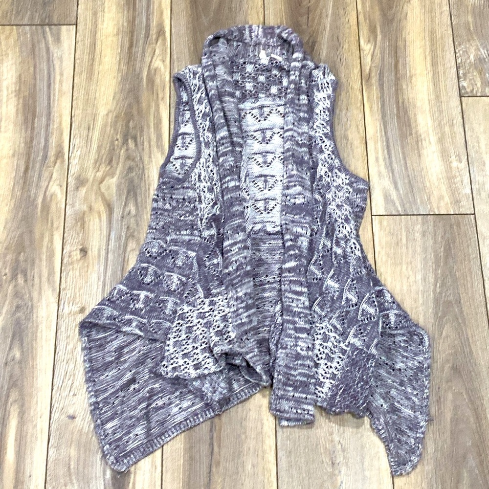 ANTHRO MOTH Gray White Ruffle Vest SMALL